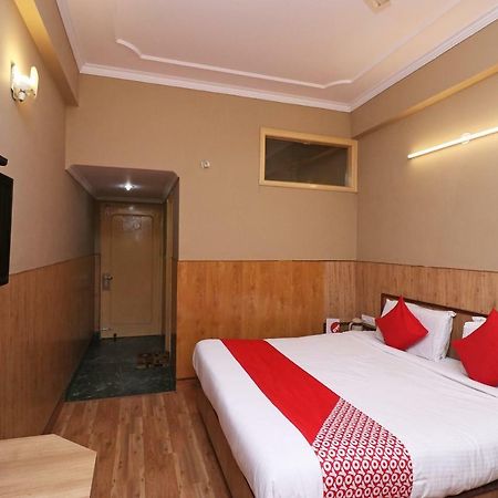 Oyo 22075 Hotel Bali Palace Katra  Eksteriør billede