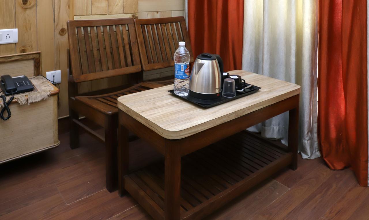 Oyo 22075 Hotel Bali Palace Katra  Eksteriør billede